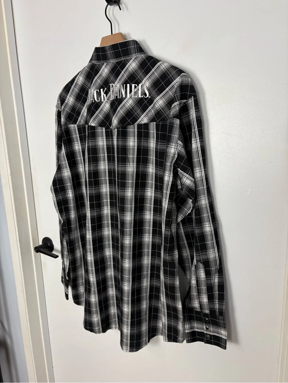 BOOT BARN BARELY WALKER JACK DANIEL'S PLAID PRINT LONG SLEEVE SNAP WESTERN SHIRT